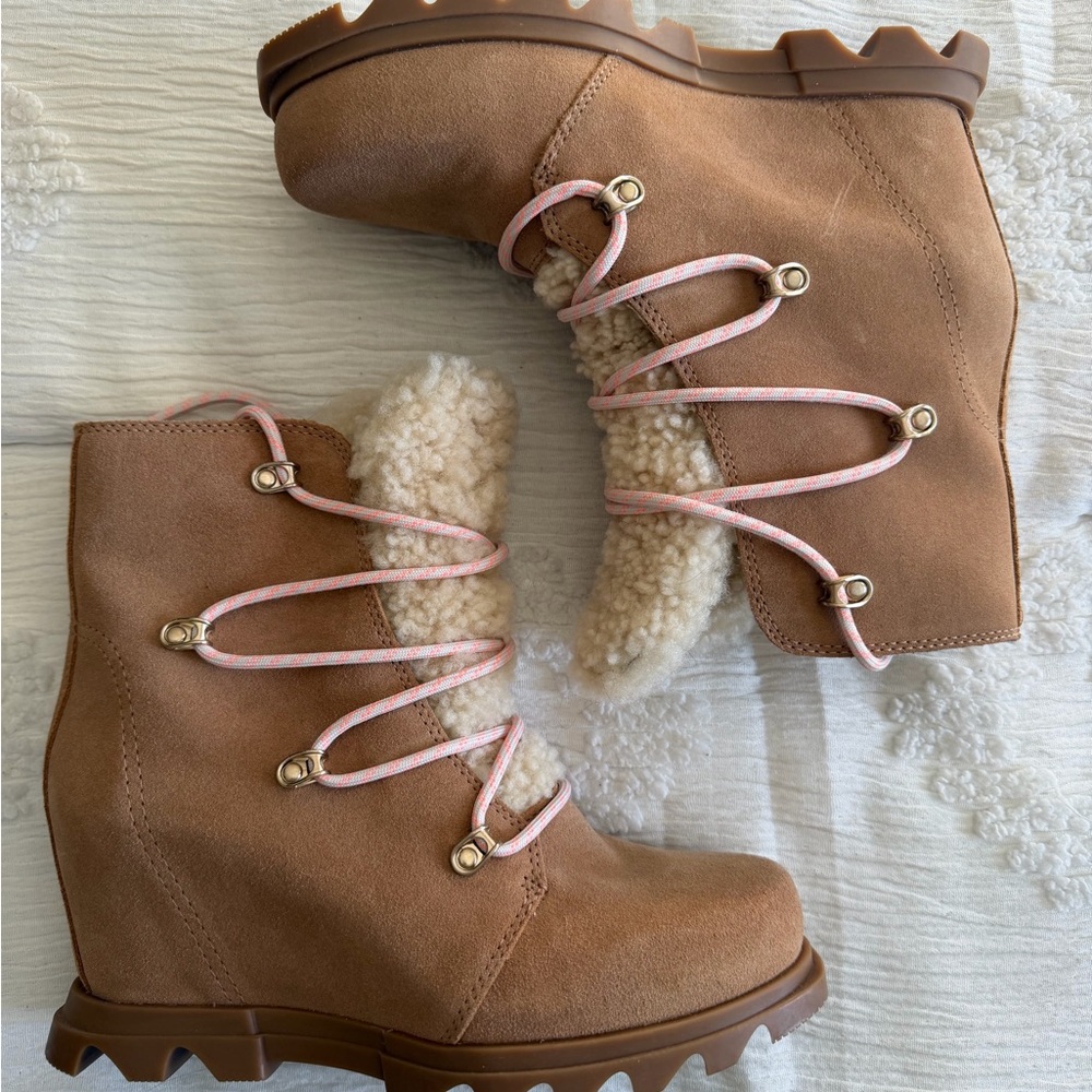 Sorel Wedge Ankle Boots - Pink Laces